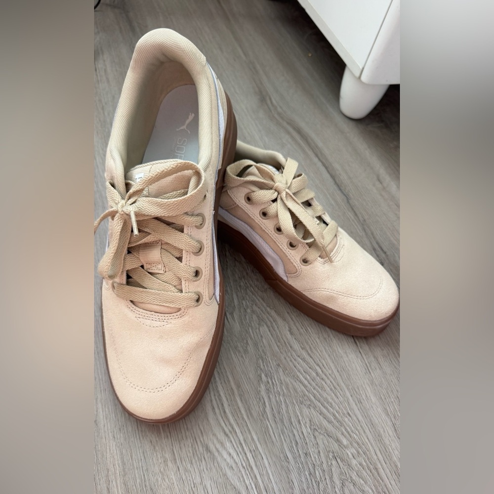 Puma Tan and Brown Athletic Shoes